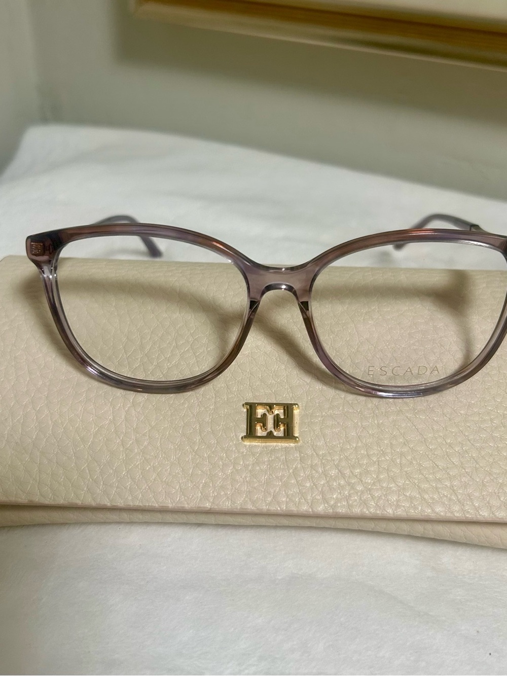 New Escada Rx Glasses - Picture 2 of 8